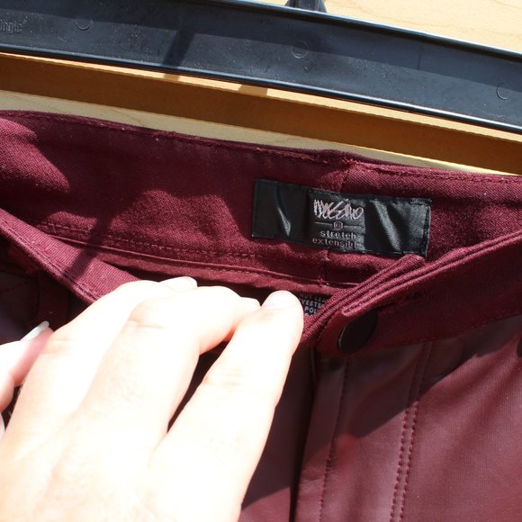Mossimo Leather-look Stretch Extensible Pants - Maroon - Size 10 - Picture 6 of 12